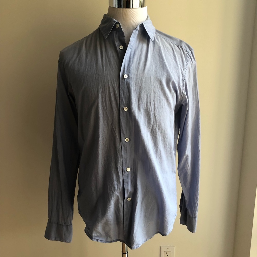 John Varvatos lightweight blue button down shirt